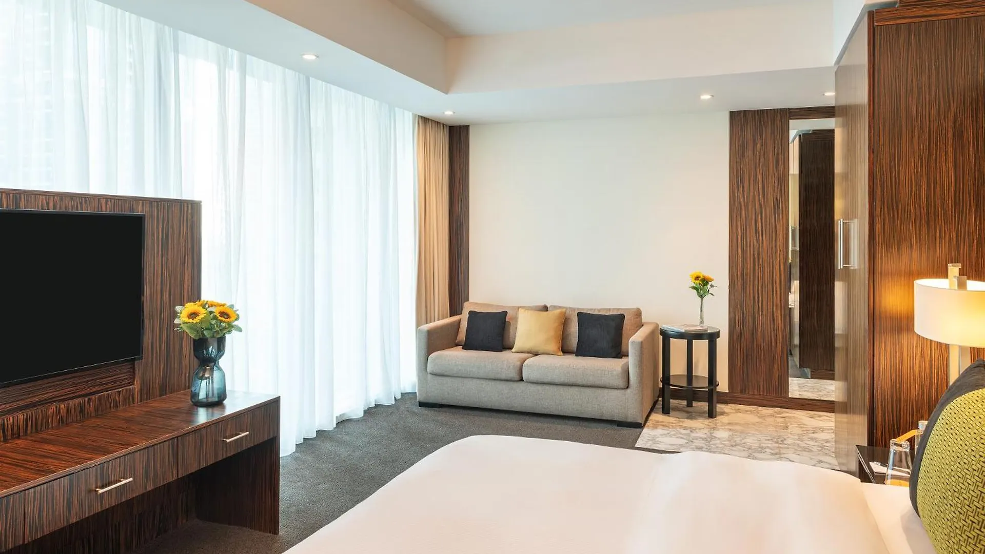 Voco - Bonnington Dubai By Ihg Hotel